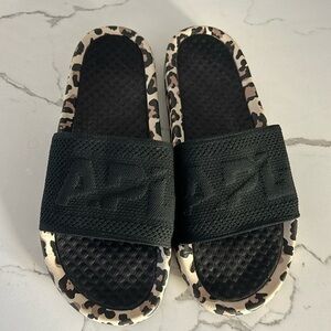 APL Big Logo TechLoom Slides size 10 Black/Leopard Knit Spirt Slip on Sandals